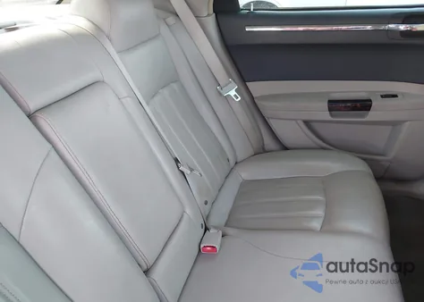 2006 Chrysler 300C из США, поврежденный, VIN 2C3KA63H06H225862